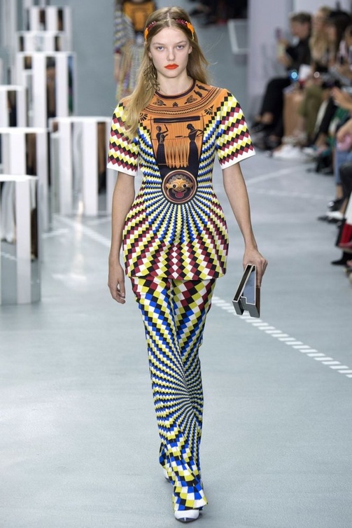Mary Katrantzou تصميم من