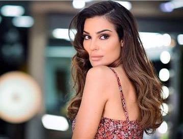 نادين نجيم بلون شعرها الجديد