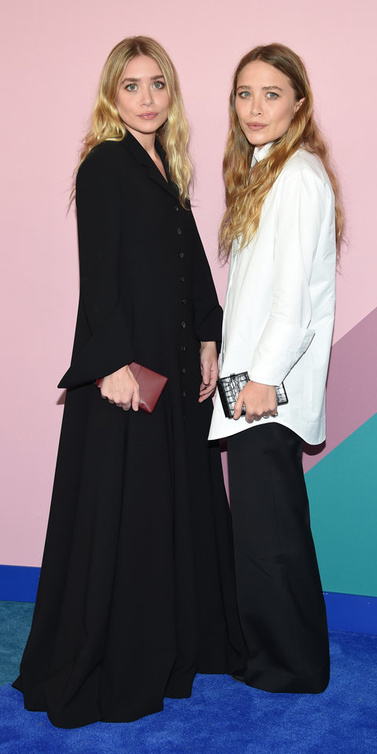 تصاميم واسعة وكلاسيكية من اختيار ماري كايت Mary Kate واشلي اولسن Ashley Olsen