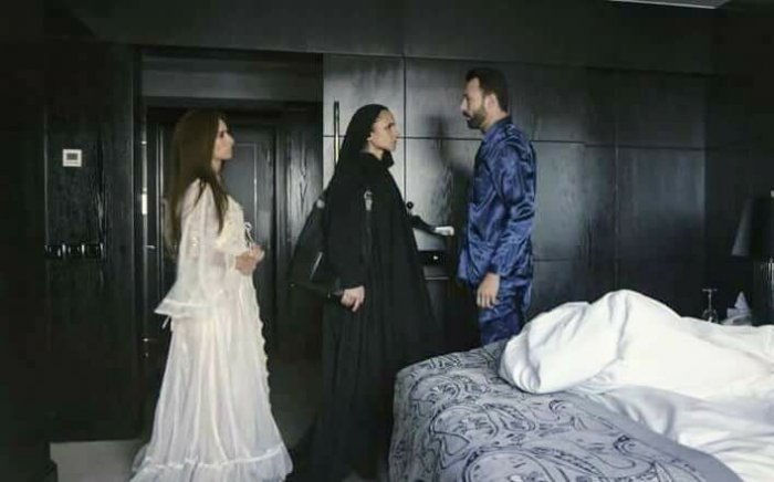 مشهد من مسلسل لاعلى سعر