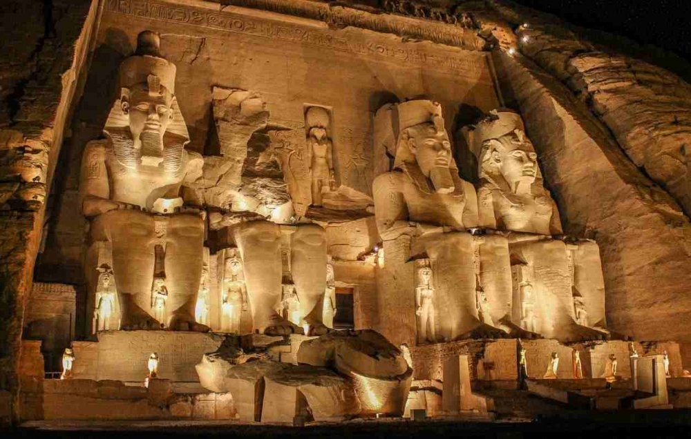 معبد أبو سمبل في أسوان