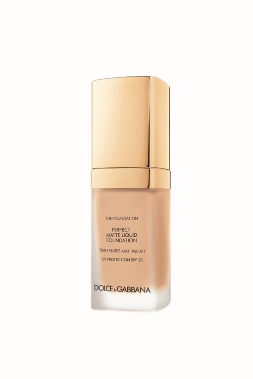 احصلي على بشرة خالية من الشوائب مع مستحضر الأساس Perfect Matte Liquid Foundation
