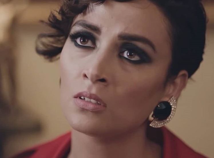 ياسمين غيث احرجت احدى المتابعات بعد السخرية من حواجبها