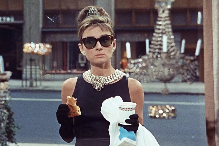 مجوهرات فاخرة في فيلم Breakfast at Tiffany's