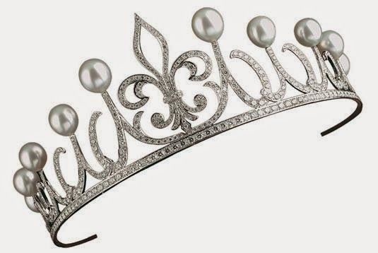 تاج " Pearl Fleur de Lys"