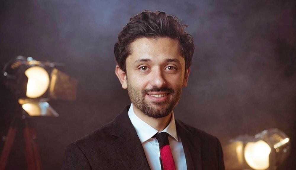 كريم محمود عبدالعزيز 
