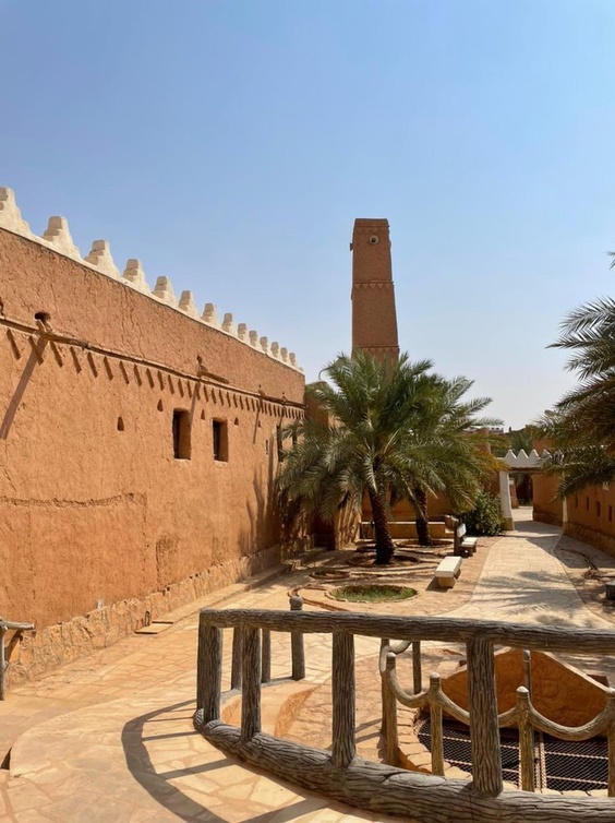 تصميم أصيل لقصر السبيعي - المصدر @FumioIwai.