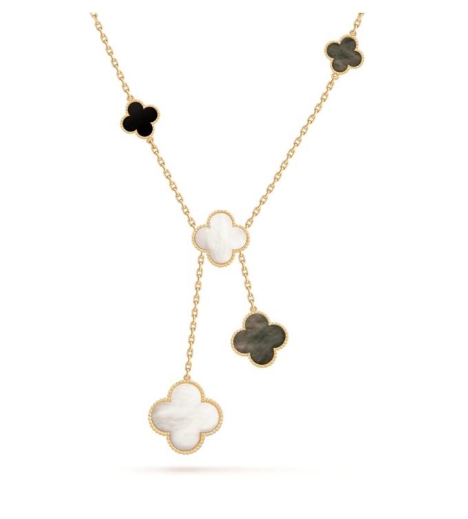عقد Magic Alhambra من  Van Cleef & Arpels