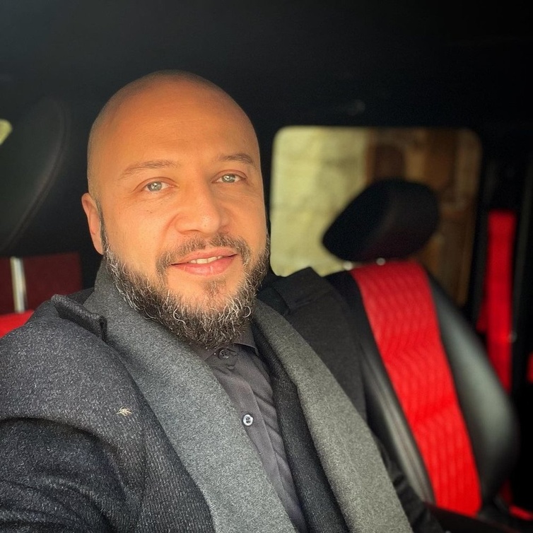 مكسيم خليل بطل مسلسل "المنصة"