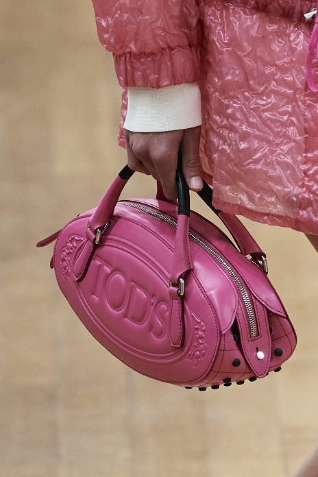 حقائب باللّون الزهري كاجوال من Tods