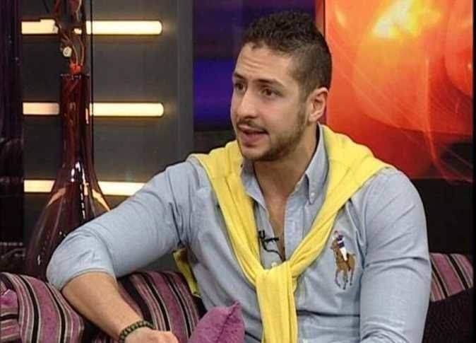 صدمة وحزن في الوسط الفني بعد وفاة عمرو سمير