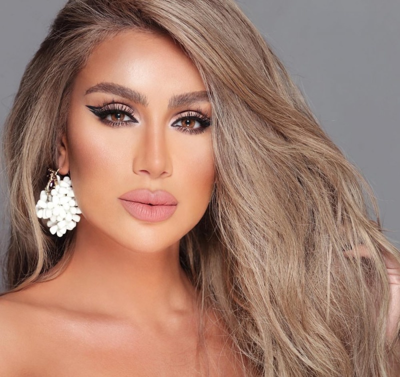 كونتور بارز مع أحمر الشفاه الطبيعي بأسلوب مايا دياب
