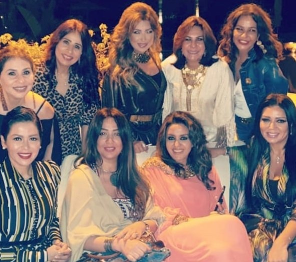 الفنانة شيماء عقيد لا تزال تتواصل مع زميلاتها النجمات