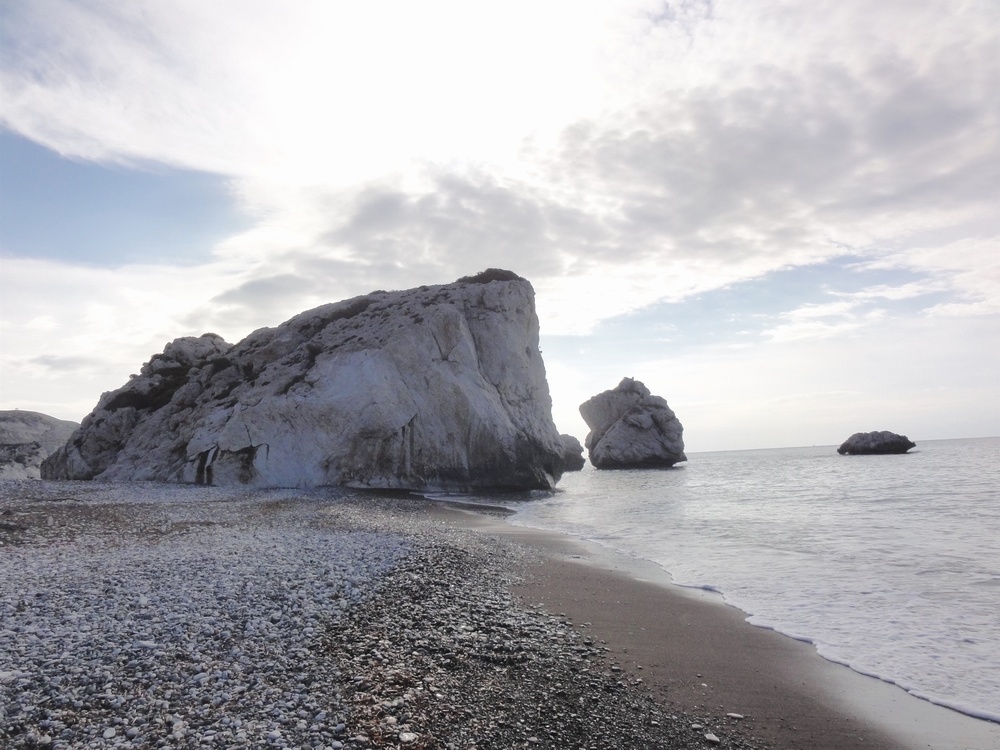 صخرة أفروديت Aphrodite's Rock- Petra tou Romiou بواسطة Hannah Reding