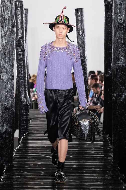 مجموعة Loewe للألبسة الرجالية لخريف وشتاء 2020