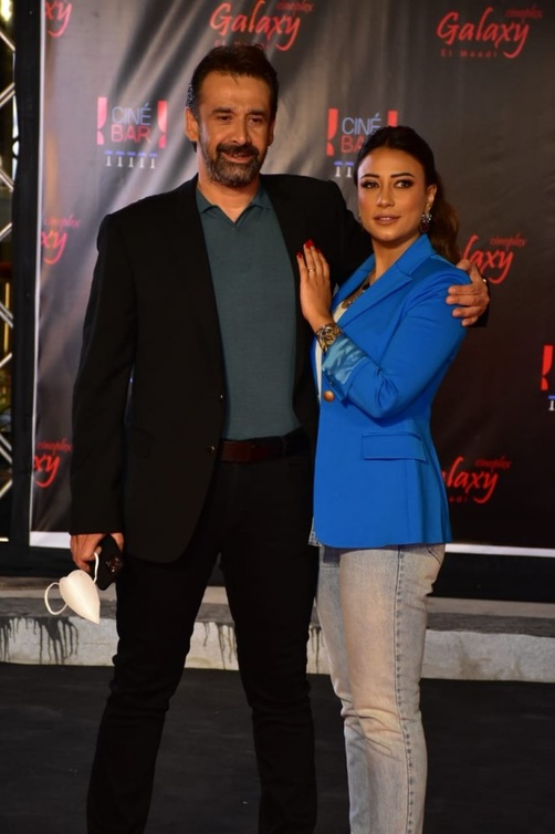 كريم عبد العزيز وزوجته في عرض فيلم "البعض لا يذهب للمأذون مرتين"