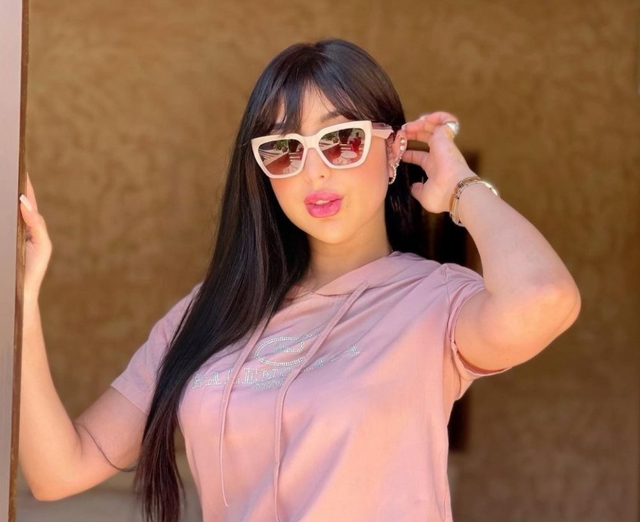 من احدث اطلالات دنيا بطمة على انستغرام