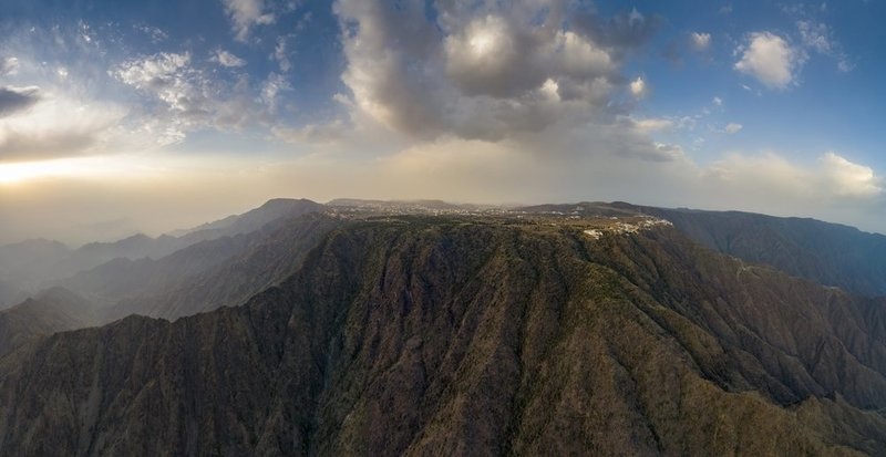 عيش روعة الطبيعة في منتزه عسير الوطني - المصدر روح السعودية