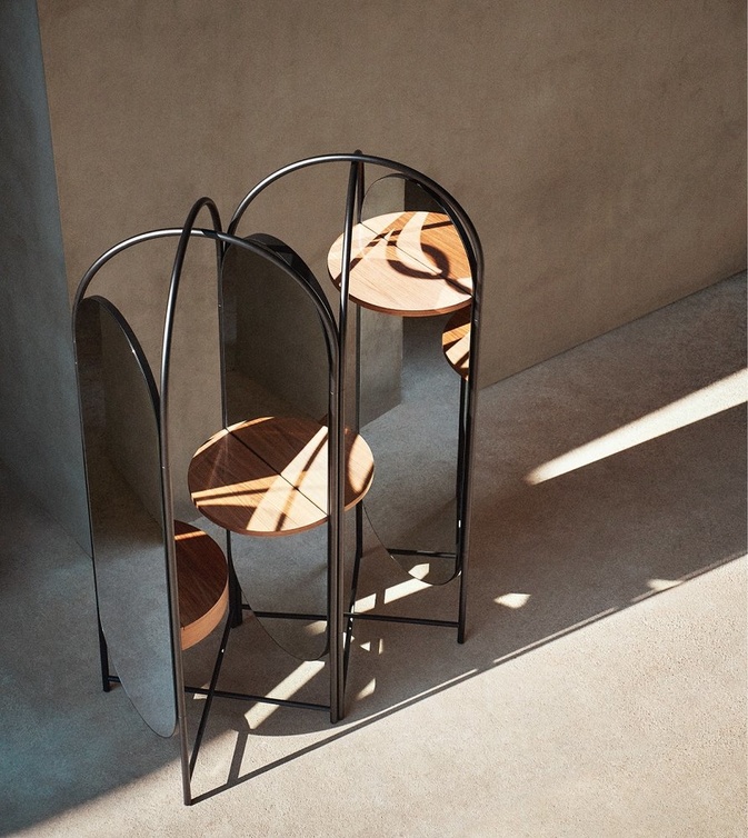 مرايا Blossom Screen من فندي