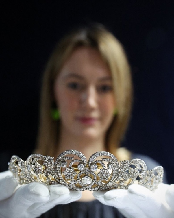 تاج سبنسر Spencer tiara في مزاد دار سوذبيز Sotheby's