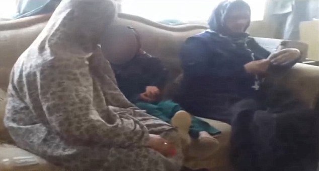 الطفلة في بيت الزوج