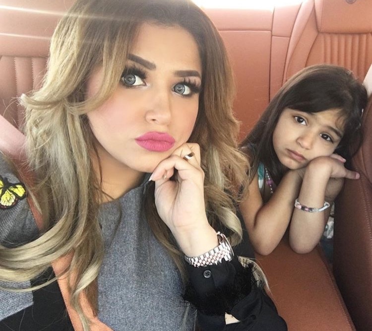 نهى نبيل وابنتها دانة 