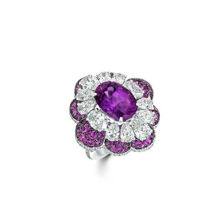 خاتم الماس ابيض مع ياقوت وردي و حجر جمشت من غراف Graff