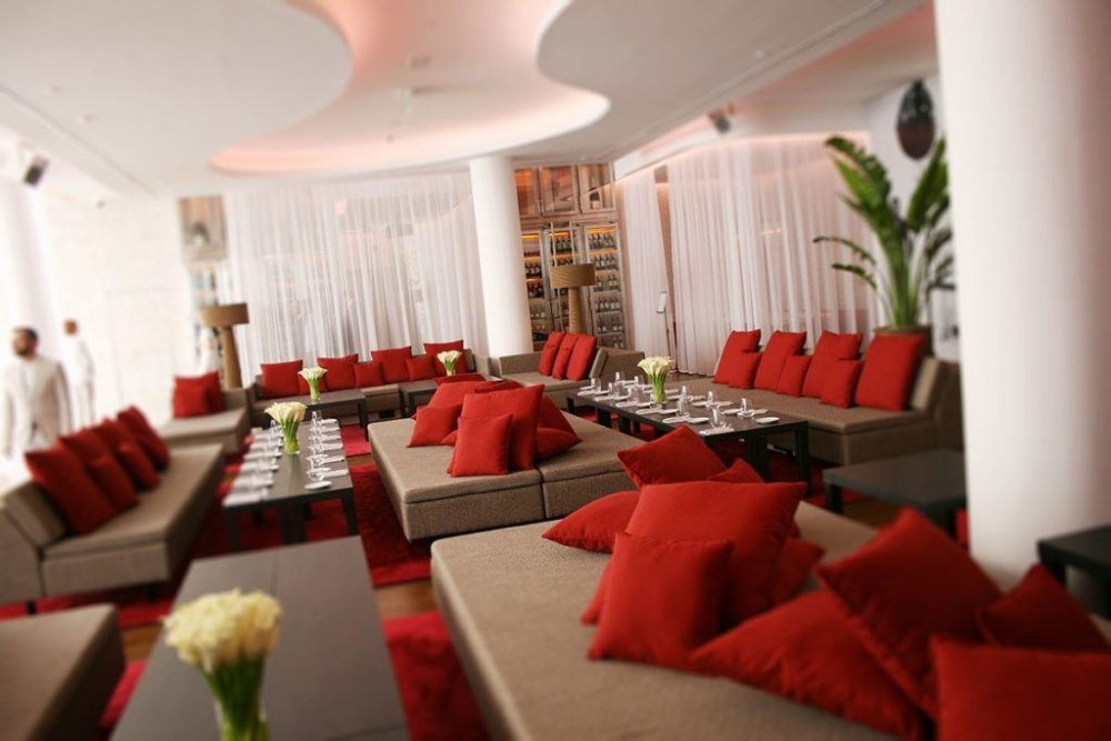 مطعم La Cantine Du Faubourg