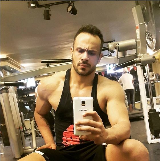 محمد عطية تشاجر مع خطيبته جراء اهمالها لصالح الجيم