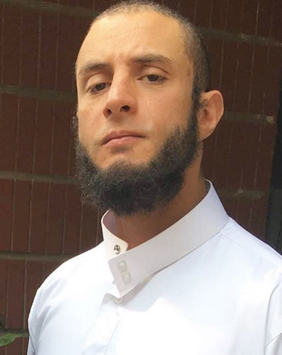 الفنان أحمد الفيشاوي 
