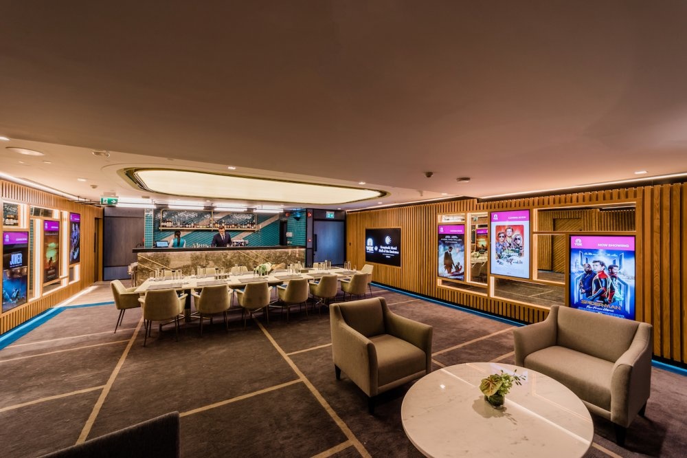 VOX Cinemas  بفندق كمبينسكي مول الإمارات