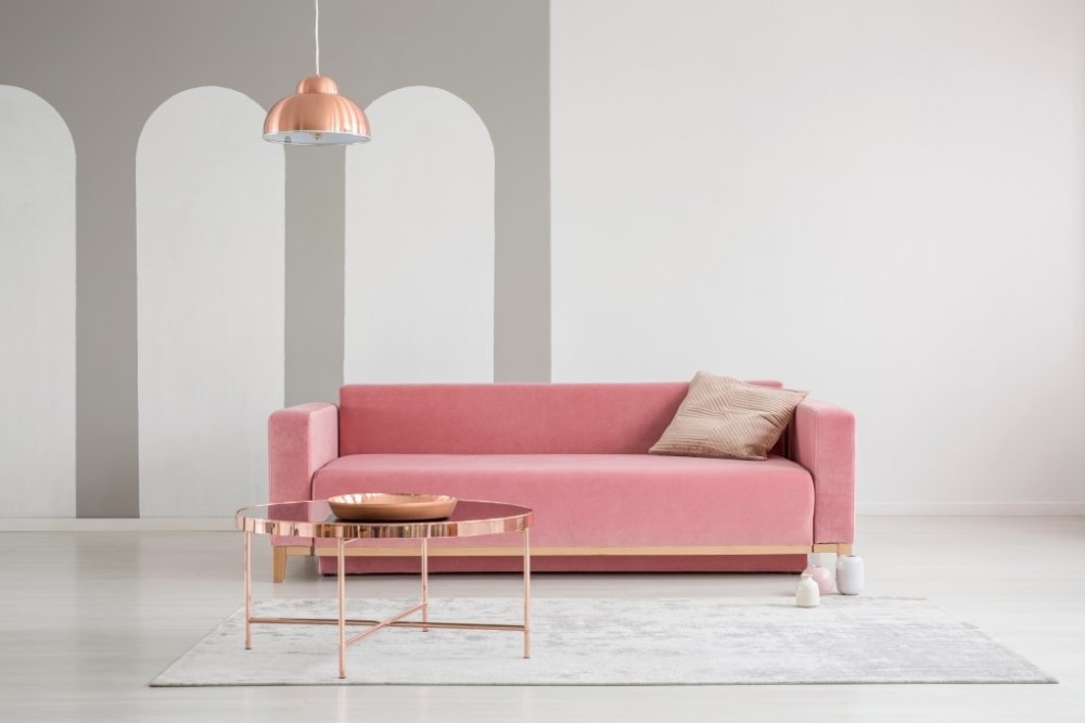  كنب بسيط ملون بوسادة واحدة لديكور minimalist