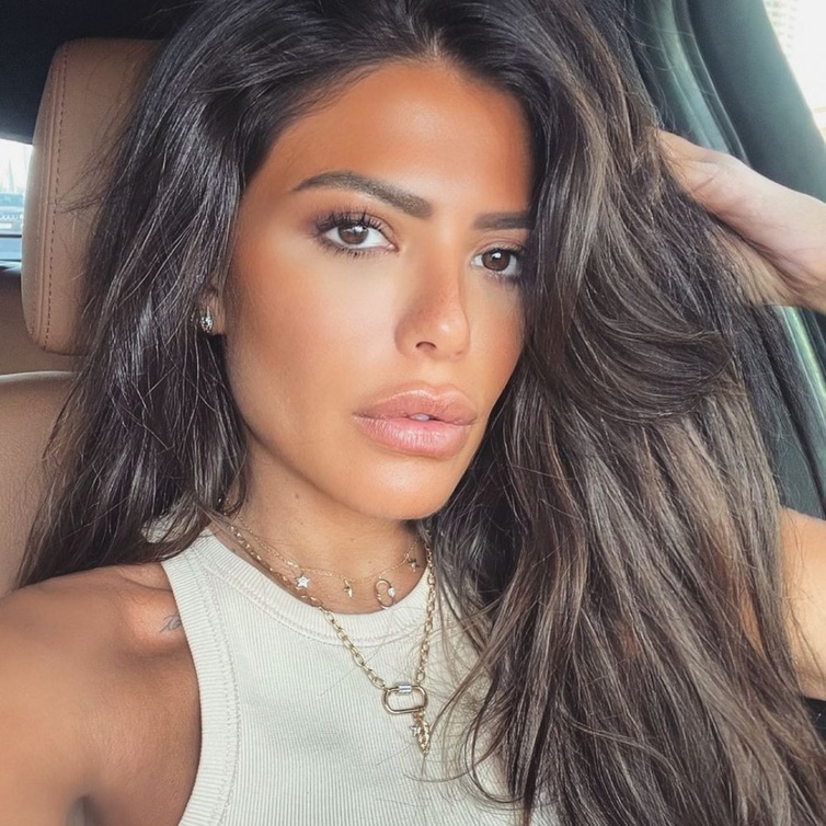مكياج نيود ناعم من وحي لمدونة السعودية العنود بدر