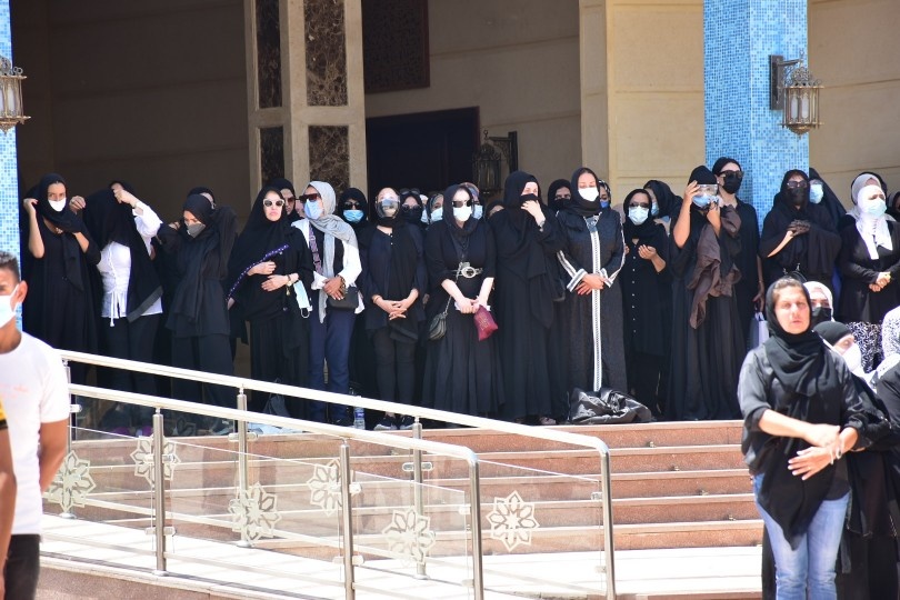 نجوم الفن في جنازة دلال عبد العزيز 