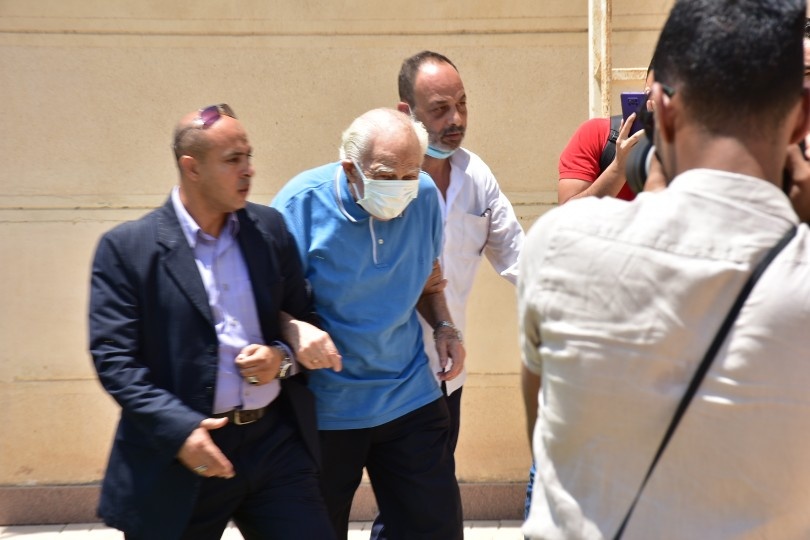 رشوان توفيق في جنازة دلال عبدالعزيز