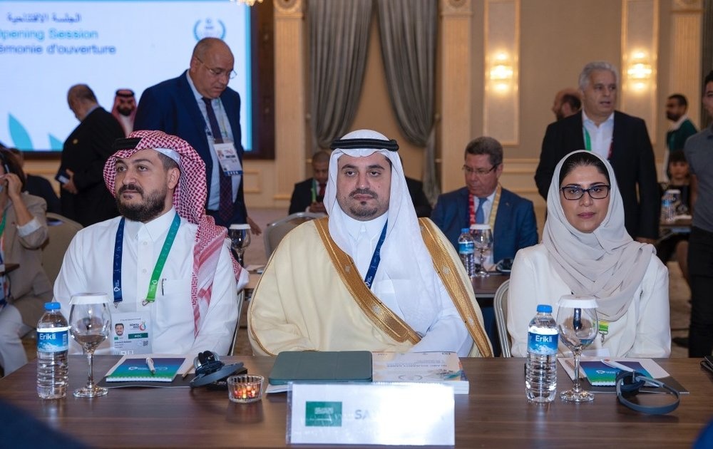 الأمير فهد بن جلوي والأستاذة أضواء العريفي في اجتماع الجمعية العمومية الـ11 للاتحاد