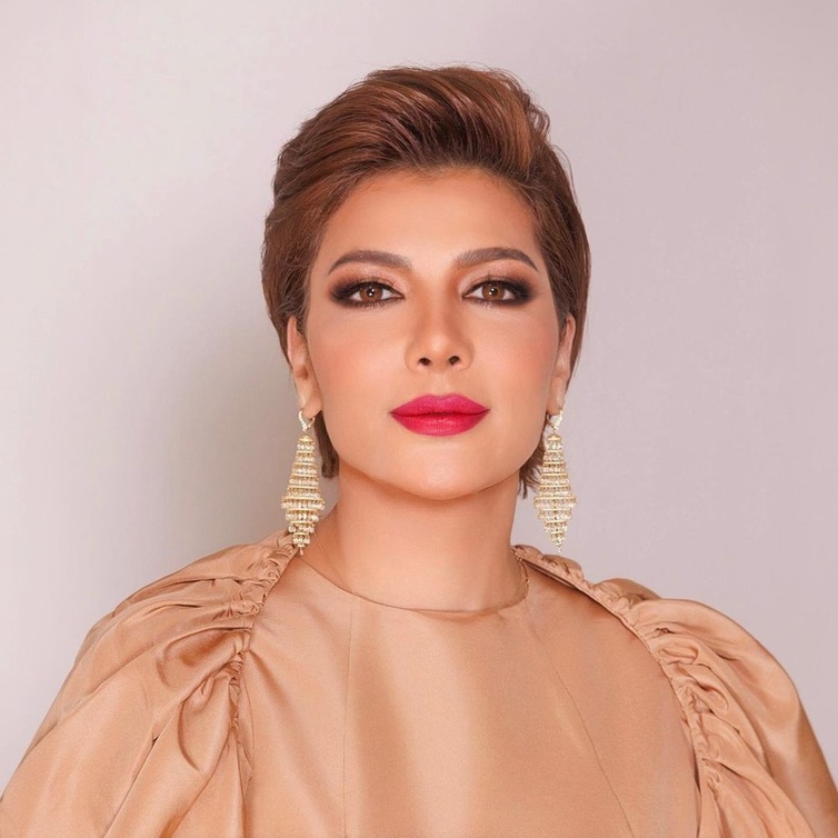 الفنانة أصالة  أكدت ذهابها لأكثر من طبيب نفسي