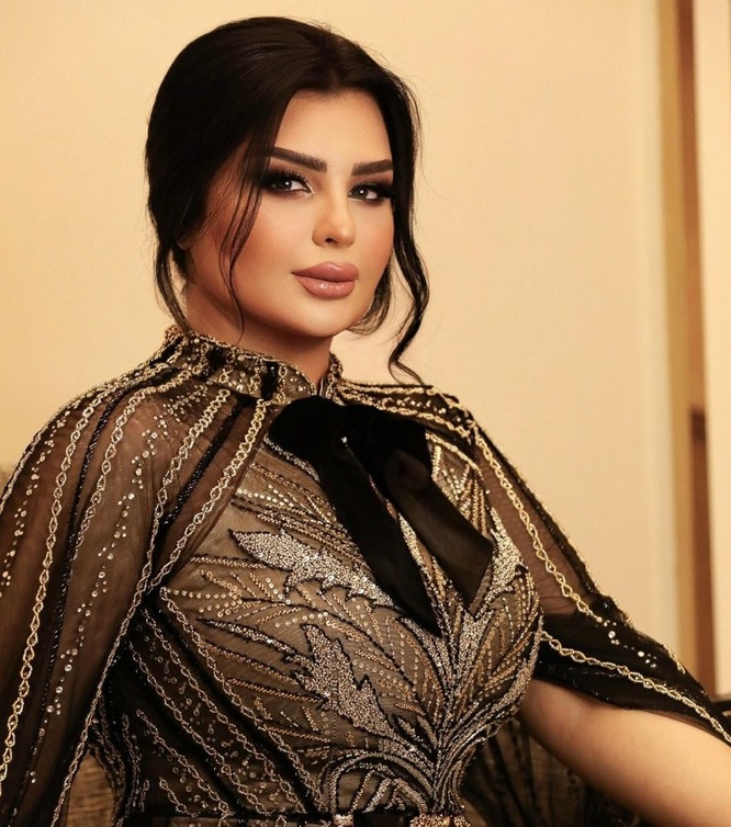 أصيل هميم تخطف الأنظار في أبها بفستان من بيرلا فاشن