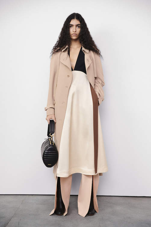 ترانشكوت باللون البيج من Burberry