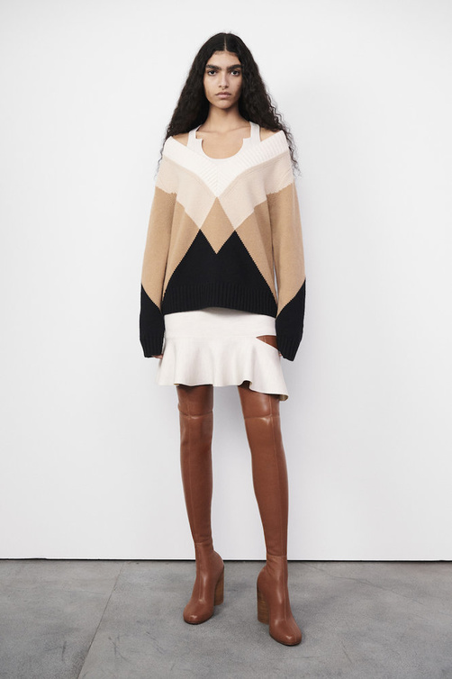  سويتر من Burberry