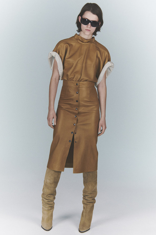 تصميم من الجلد العسلي من Isabel Marant