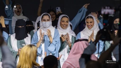 من حفل خريجات أكاديمية مطوري آبل