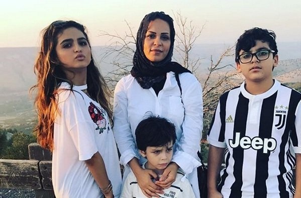 صورة من اجازة حلا الترك مع عائلتها في الاردن