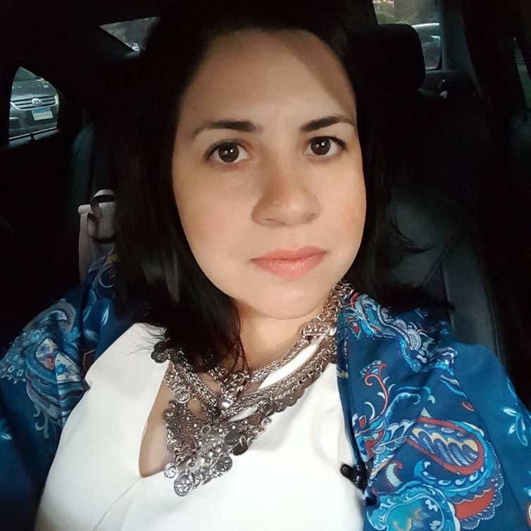 الفنانة إنجى وجدان