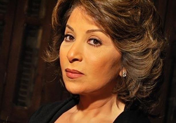 الفنانة بوسي