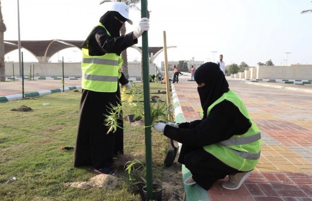 تفاعل عدد من السعوديات مع المبادرة