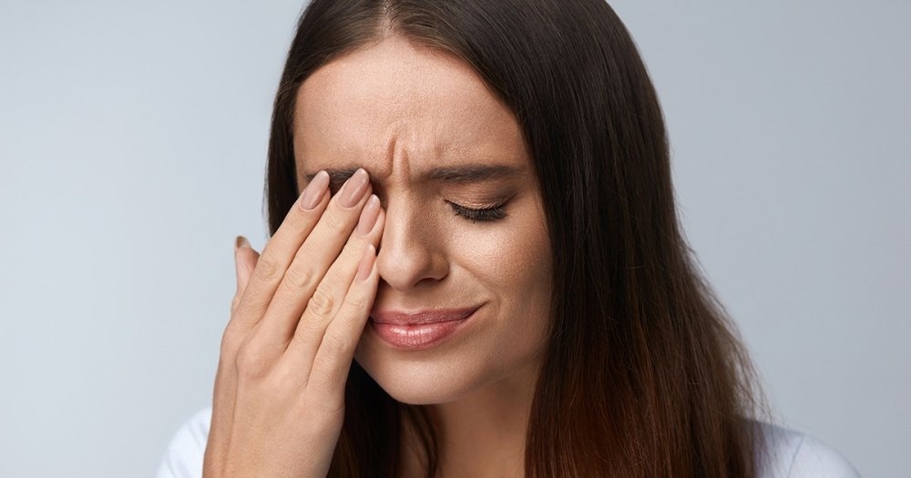 فيروس الهربس يسبب ألم في العيون وماحولها