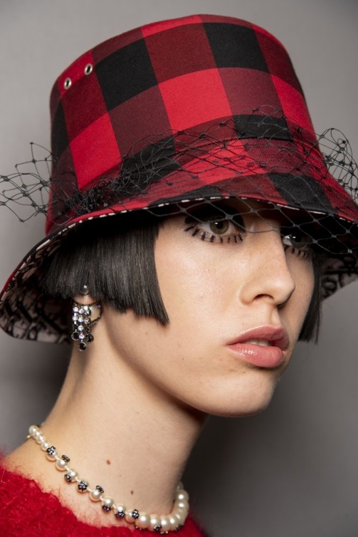 قبعة من Christian Dior