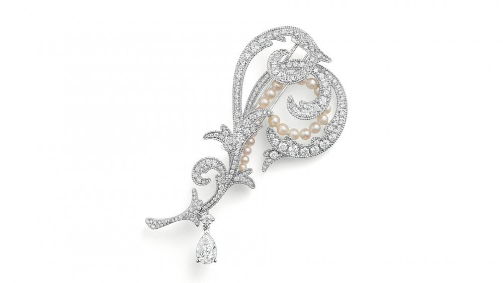  تصميم بروش من الماس واللؤلؤ من Chaumet