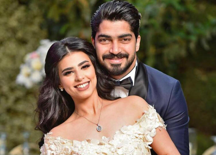مينا عطا وزوجته بحتقلان بذكرى زفافهما